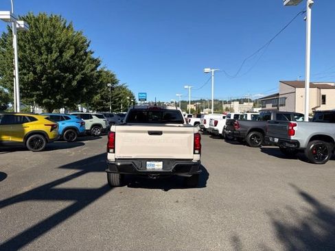 New 2026 Chevrolet Colorado Trail Boss AWD/4WD image 4