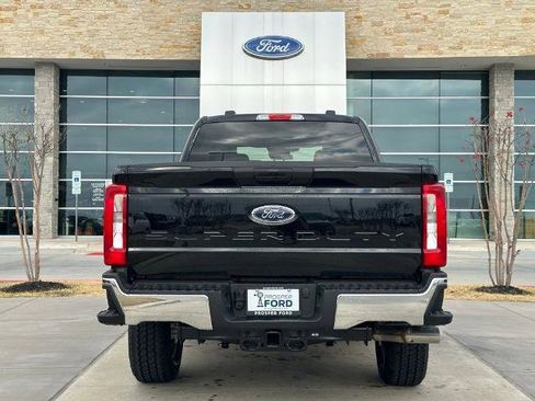 New 2026 Ford F250 XLT w/ FX4 Off-Road Package image 21