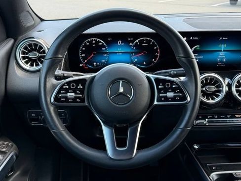 Used 2023 Mercedes-Benz GLB 250 4MATIC image 12