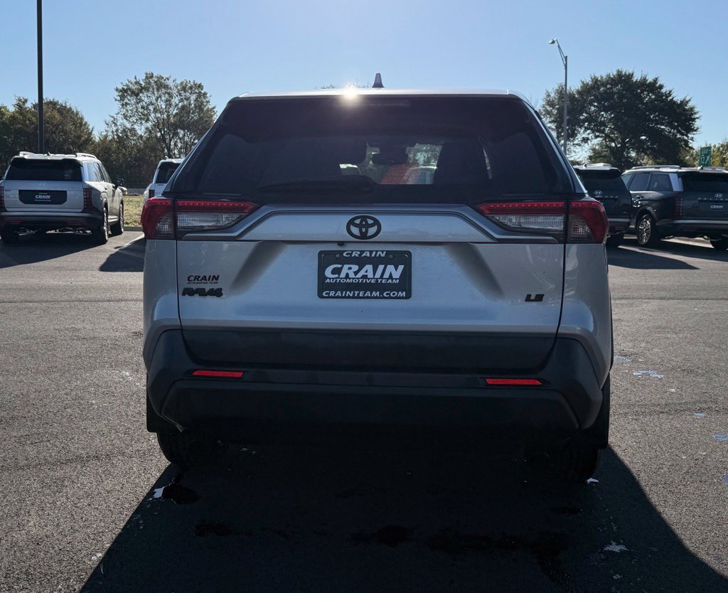 Used 2024 Toyota RAV4 LE FWD image 6