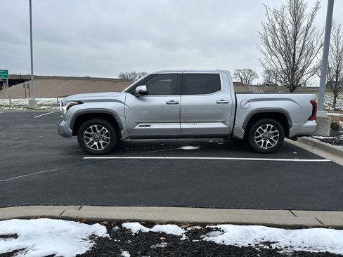 Used 2022 Toyota Tundra 1794 Edition image 7
