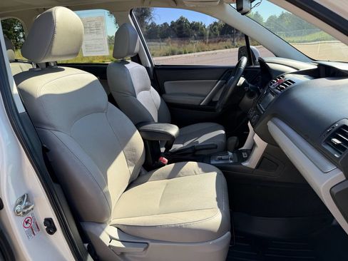 Used 2015 Subaru Forester 2.5i Limited AWD/4WD image 23