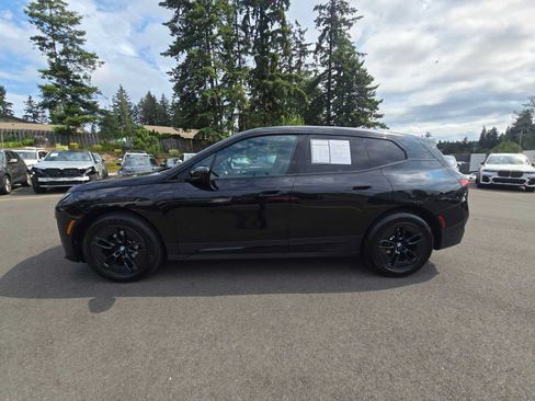 Used 2024 BMW iX xDrive50 w/ Premium Package AWD/4WD image 11