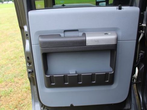 Used 2016 Ford F250 XLT w/ XLT Value Package image 19