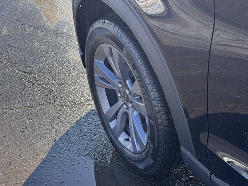 New 2026 Ford Explorer Active w/ Active Comfort Package image 4