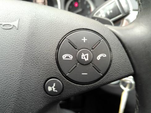 Used 2012 Mercedes-Benz E 350 4MATIC image 34