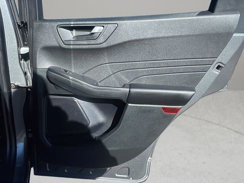 Used 2025 Ford Escape Active image 15