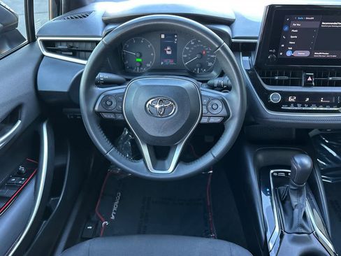 Used 2023 Toyota Corolla SE image 14