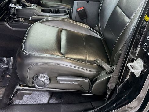 Used 2023 Jeep Wrangler Unlimited Sahara w/ Cold Weather Group image 24