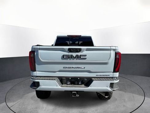 Used 2026 GMC Sierra 2500 Denali Ultimate AWD/4WD image 6