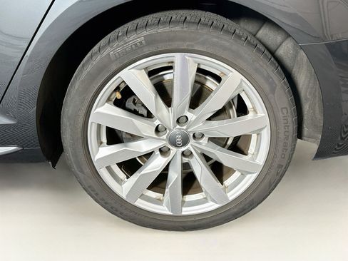 Used 2018 Audi A4 2.0T Ultra Premium w/ Convenience Package FWD image 11