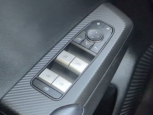 Used 2024 Mitsubishi Outlander SE AWD/4WD image 29
