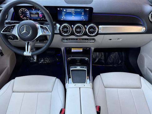 New 2026 Mercedes-Benz GLB 250 image 12