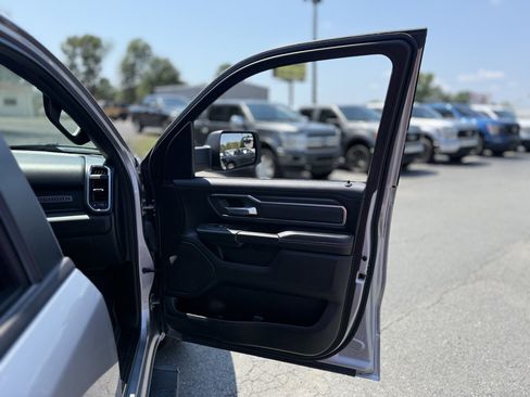 Used 2025 RAM 1500 Big Horn AWD/4WD image 28