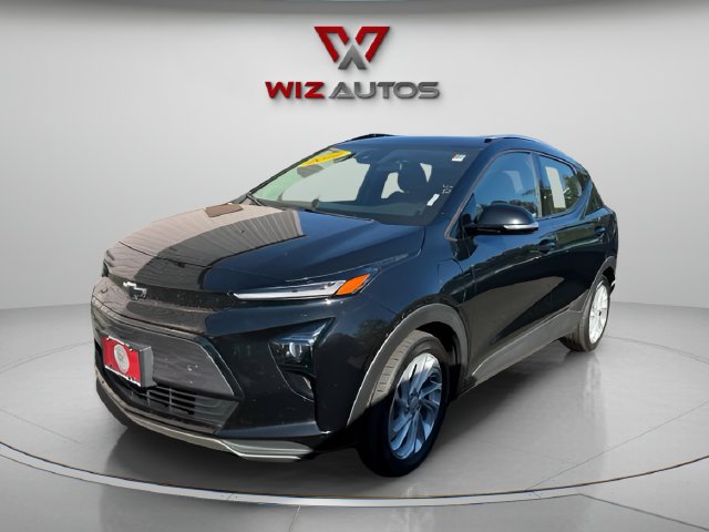 Used 2022 Chevrolet Bolt EUV LT w/ Comfort Package FWD image 1