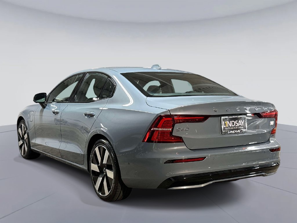 Used 2024 Volvo S60 T8 Ultimate w/ Climate Package AWD/4WD image 12