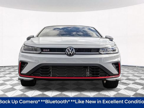 Certified 2025 Volkswagen Jetta GLI Autobahn FWD image 4