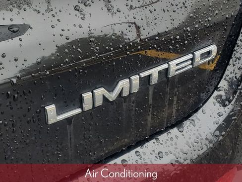 Used 2024 Jeep Compass Limited image 8