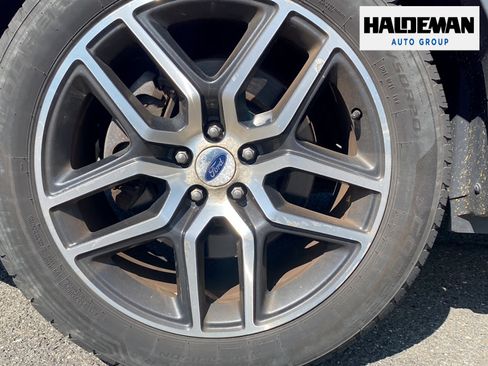 Used 2017 Ford Explorer Sport AWD/4WD image 5