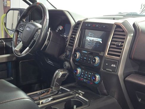 Used 2017 Ford F150 Raptor w/ Equipment Group 802A Luxury image 9