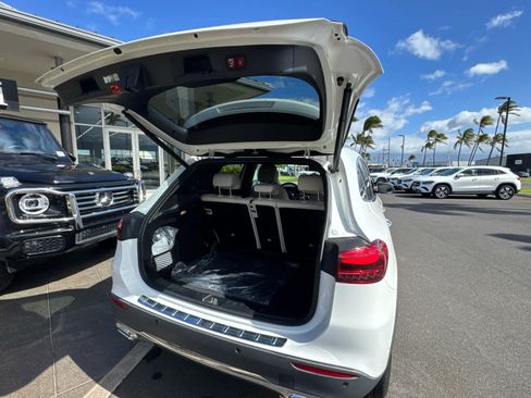 Used 2025 Mercedes-Benz GLA 250 4MATIC image 8