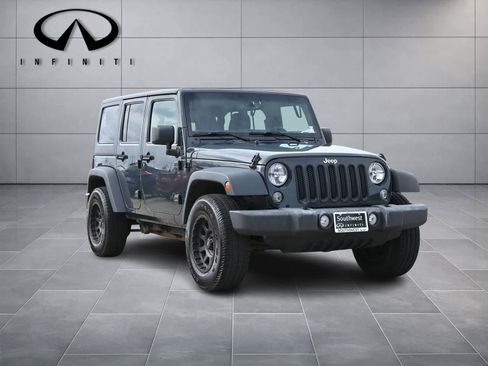 Used 2016 Jeep Wrangler Unlimited Sport w/ Quick Order Package 24S AWD/4WD image 3