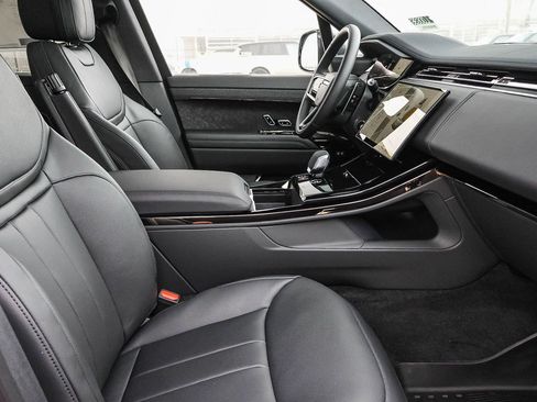 New 2026 Land Rover Range Rover Sport Dynamic SE image 17
