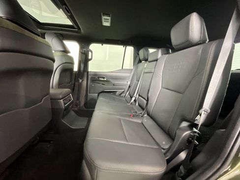 Used 2024 Lexus GX 550 image 25