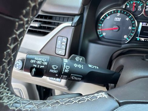 Used 2017 Chevrolet Tahoe LT w/ Luxury Package AWD/4WD image 20