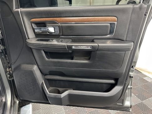 Used 2013 RAM 2500 Laramie w/ Convenience Group image 9
