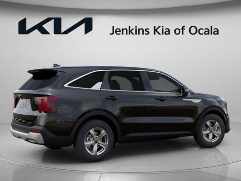 New 2026 Kia Sorento LX FWD image 3