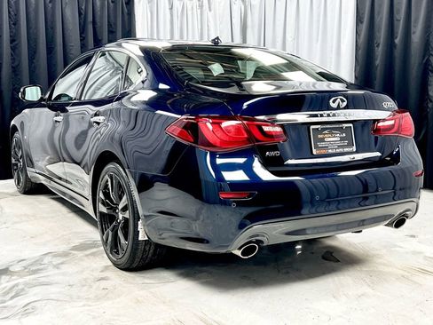 Used 2019 INFINITI Q70 Luxe image 8