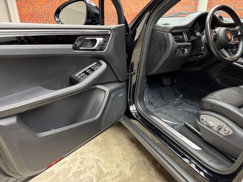 Used 2022 Porsche Macan S AWD/4WD image 10