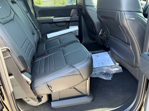 New 2026 Ford F250 Platinum w/ Tremor Off-Road Package AWD/4WD image 15