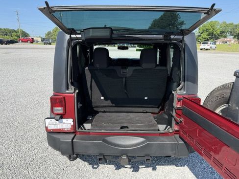 Used 2013 Jeep Wrangler Sport AWD/4WD image 11