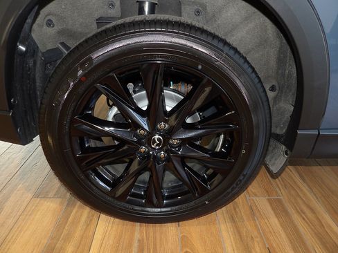 Certified 2025 MAZDA CX-5 Carbon Edition AWD/4WD image 5