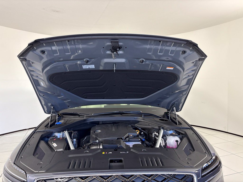 New 2027 Genesis GV70 2.5T Select AWD/4WD image 11