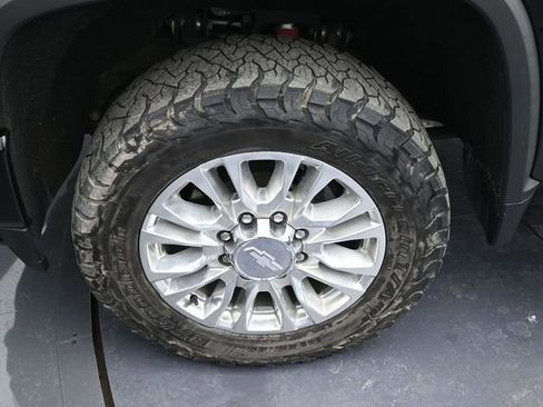 Used 2020 Chevrolet Silverado 3500 High Country w/ Z71 Off-Road Package image 25
