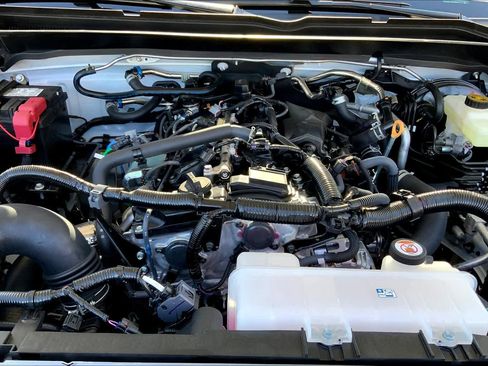 Used 2024 Toyota Tacoma SR5 image 16