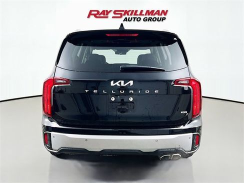 Used 2024 Kia Telluride S w/ S Sunroof Package image 6