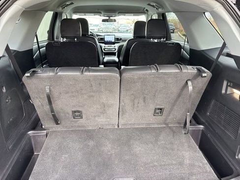 Used 2022 Ford Explorer XLT w/ Equipment Group 202A image 37