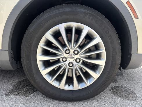 Used 2016 Lincoln MKX Select w/ Select Plus Package FWD image 37