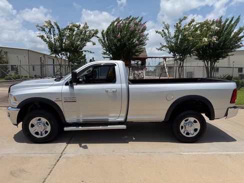 Used 2014 RAM 2500 SLT w/ Popular Equipment Group AWD/4WD image 45