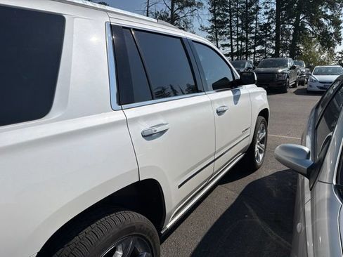 Used 2019 GMC Yukon Denali w/ Denali Ultimate Package AWD/4WD image 8