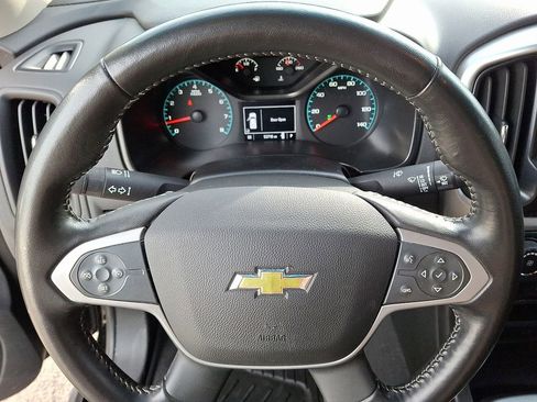 Used 2022 Chevrolet Colorado LT w/ LT Convenience Package image 17
