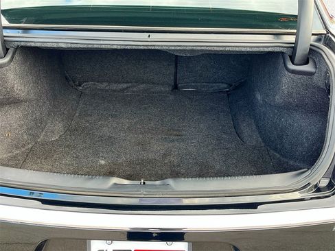 Used 2021 Chrysler 300 Touring w/ Driver Convenience Group image 27