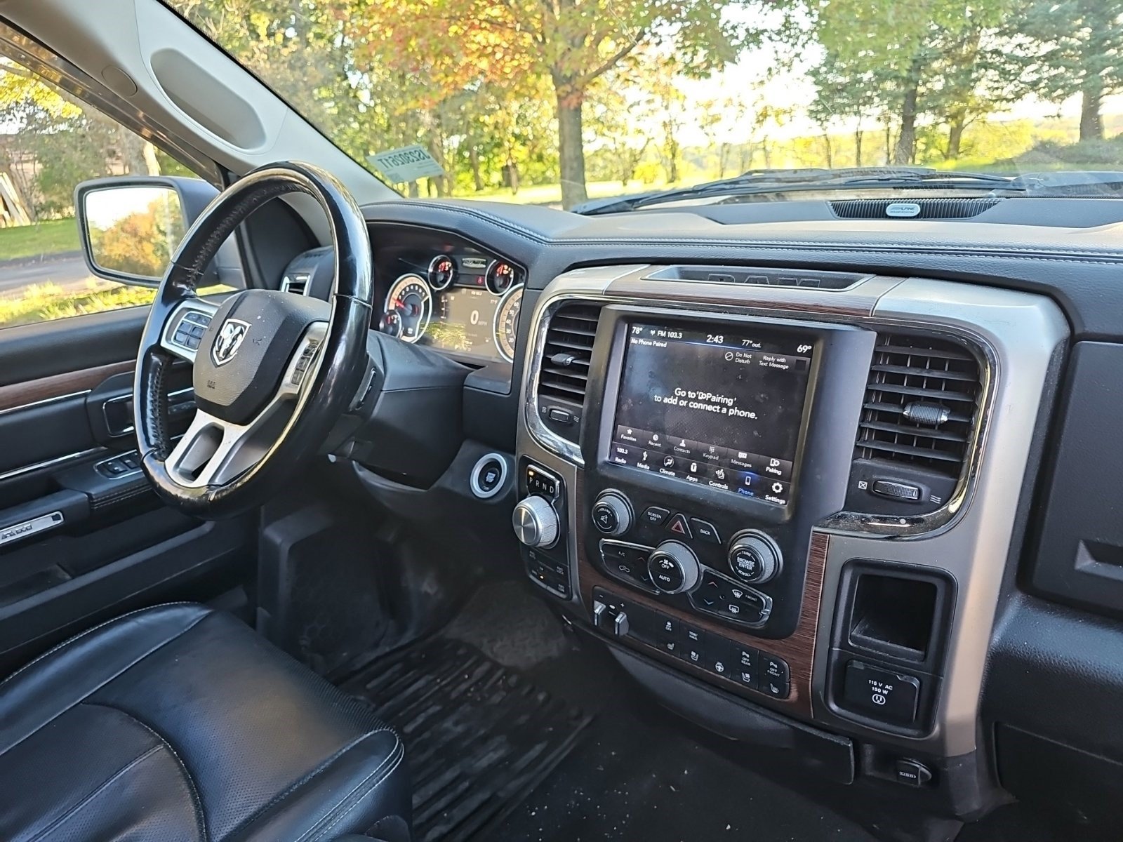 Used 2018 RAM 1500 Laramie w/ Convenience Group AWD/4WD image 14