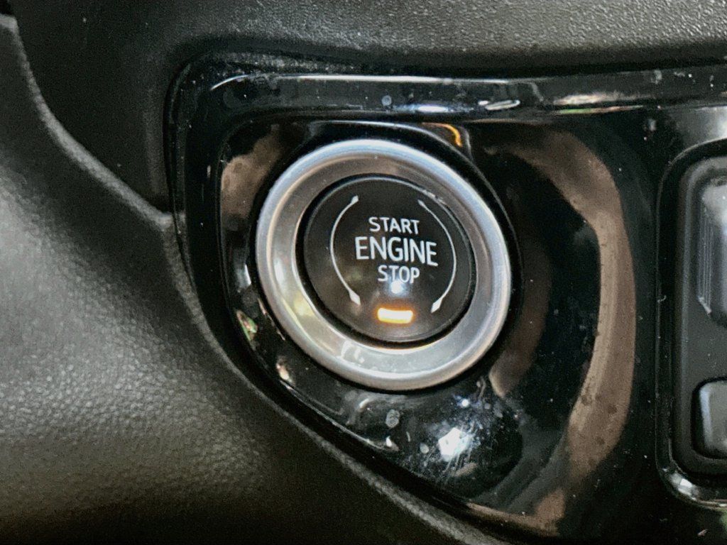 Used 2024 GMC Sierra 3500 SLT AWD/4WD image 27