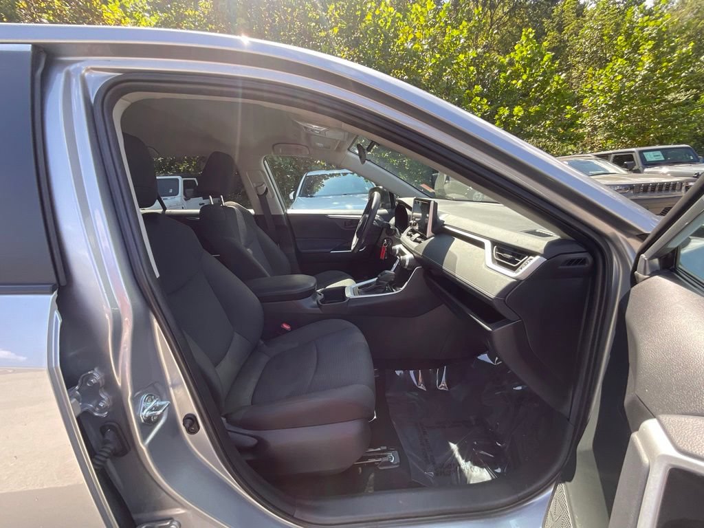 Used 2025 Toyota RAV4 LE FWD image 22