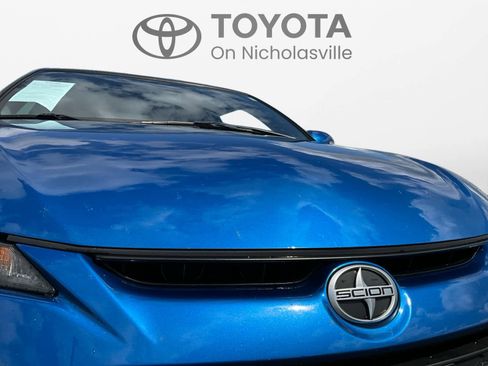 Used 2015 Scion tC FWD image 18
